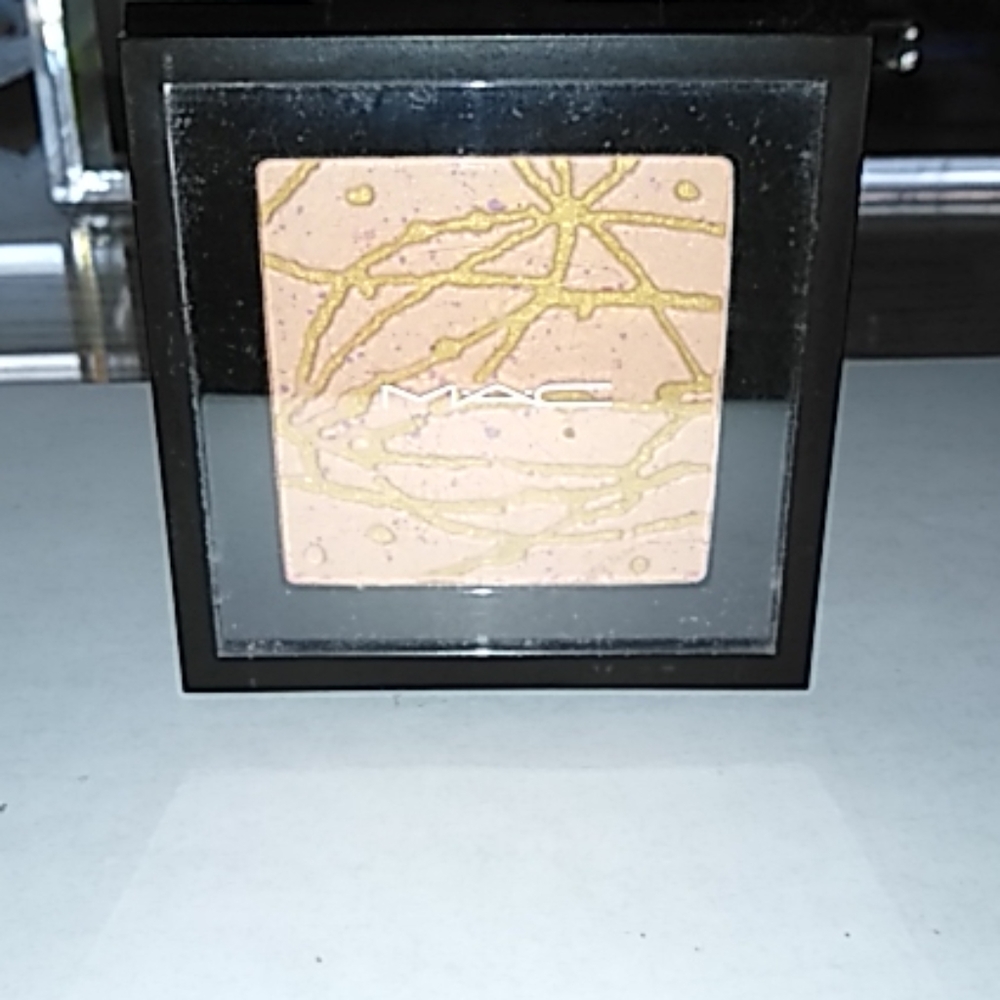 Mac In the Abstract Highlighter - Picture 2 of 6